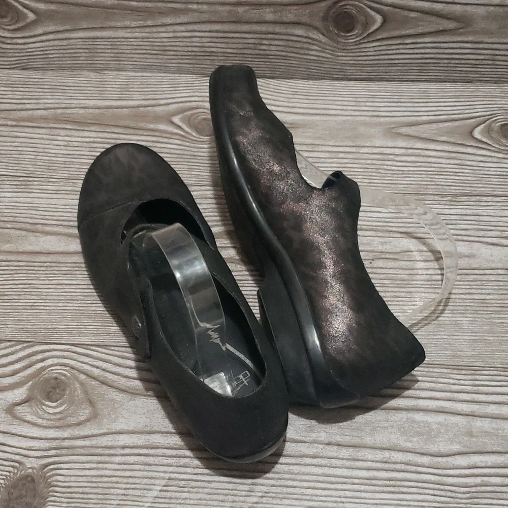 Dansko 42 removible foot bed loafers Mary Jane animal print brown/black shoes